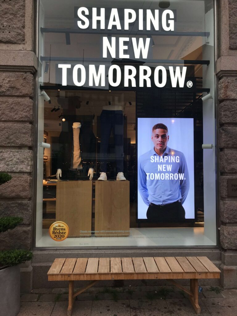 Shaping New Tomorrow vindue